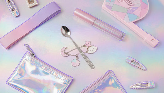 Pastel festival going-out kit explaining what is a bump straw with charms and compact accessories